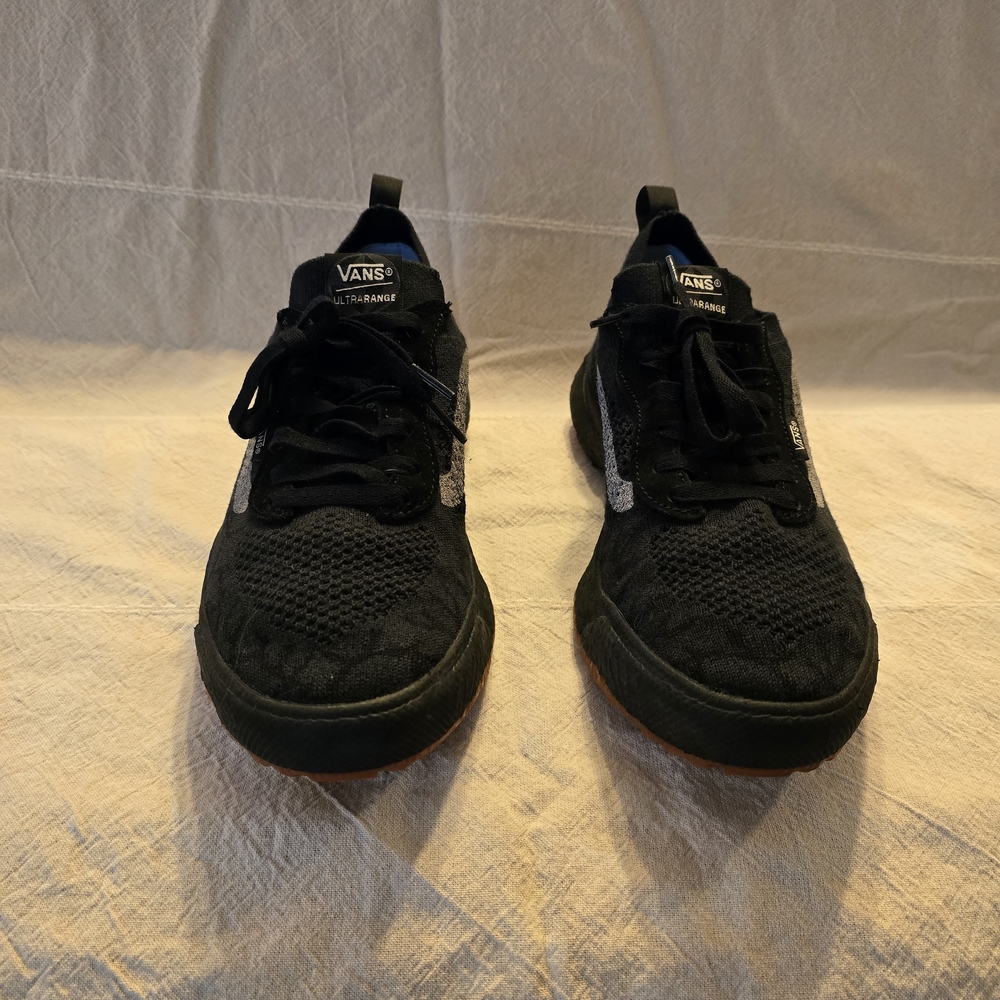 Vans Men's Black and White Sneakers